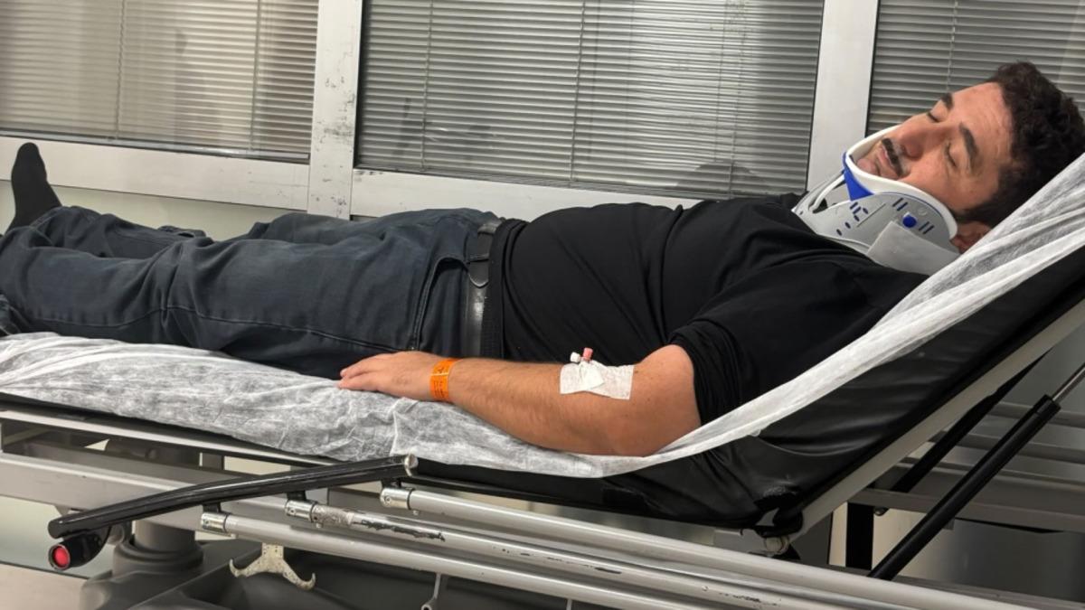 Evlilik Güzeldir oyuncusu Uğur Akay trafik kazası geçirdi! Araba da eşi de varmış 1