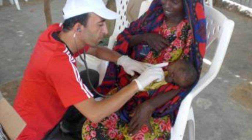 G&ouml;n&uuml;ll&uuml; doktor, Somali dramını anlattı