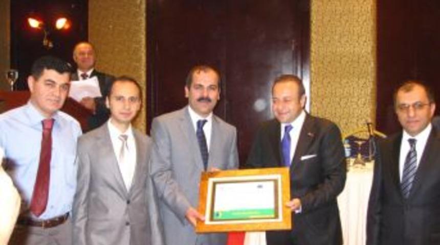 Meram Aymaz İlk&ouml;ğretim'e Avrupa Dil &Ouml;d&uuml;l&uuml;