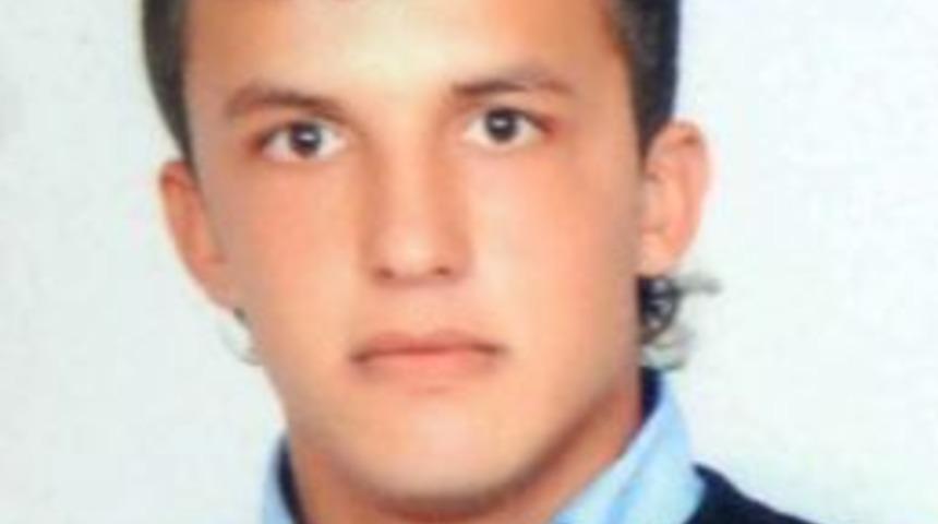 Baba ve oğlunu &ouml;ld&uuml;ren zanlı cezaevinde &ouml;l&uuml; bulundu