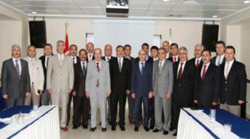 Eroğlu, DKMP b&ouml;lge m&uuml;d&uuml;rleri ile bir araya geldi