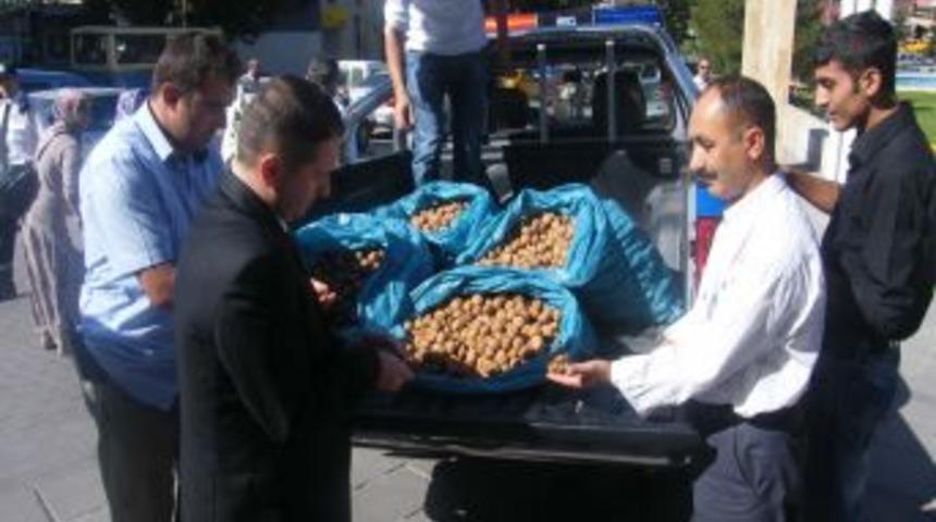 Altındağ zabıtası sağlıksız gıdaya ge&ccedil;it vermiyor