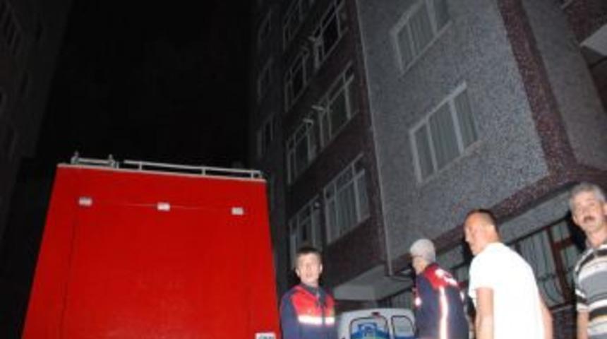 Ocakta unutulan tencere yangına sebep oldu