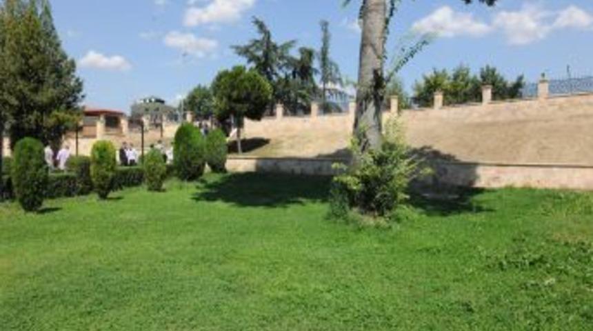 &Uuml;sk&uuml;p&rsquo;teki bir Osmanlı eseri daha tarihe yakışır hale getirildi