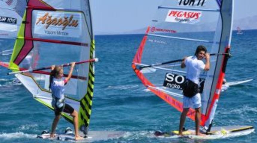 S&ouml;rf Ligi&rsquo;nde son heyecan Karadeniz Ereğli&rsquo;de yaşanacak