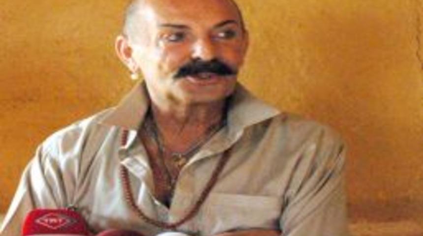 Sonsuz Ş&uuml;kran K&ouml;y&uuml; &uuml;nl&uuml; sanat&ccedil;ıların akınına uğruyor