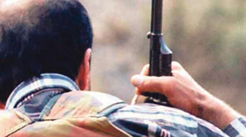 PKK'lılar korucu öldürdü