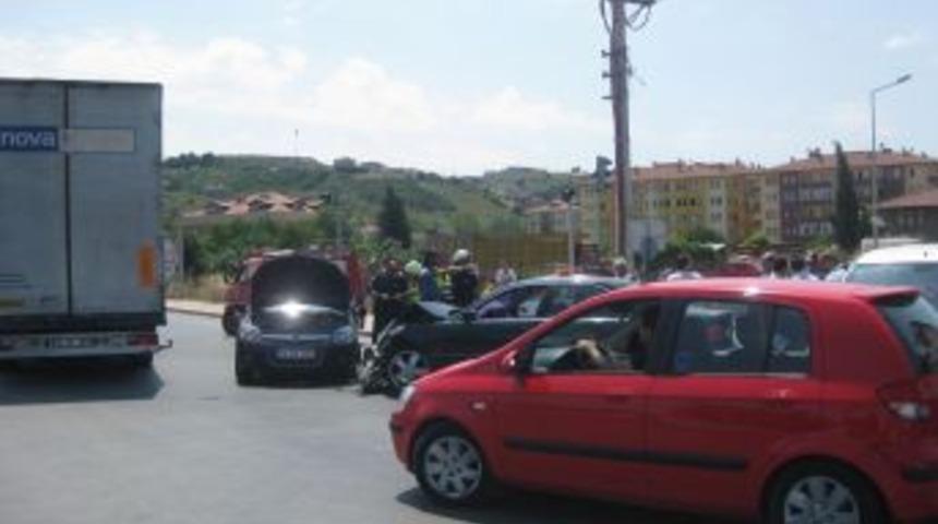Sakarya'da trafik kazası: 5 yaralı