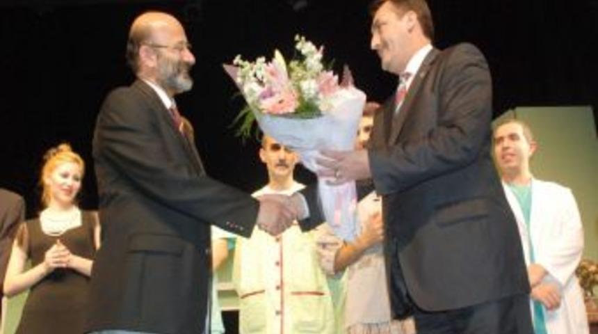 Osmangazi'de tiyatro kursları 15 Ekim'de başlayacak