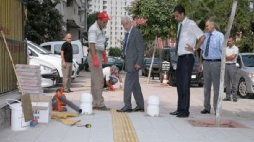 Engellilere 'engelsiz' kaldırımlar yapılıyor