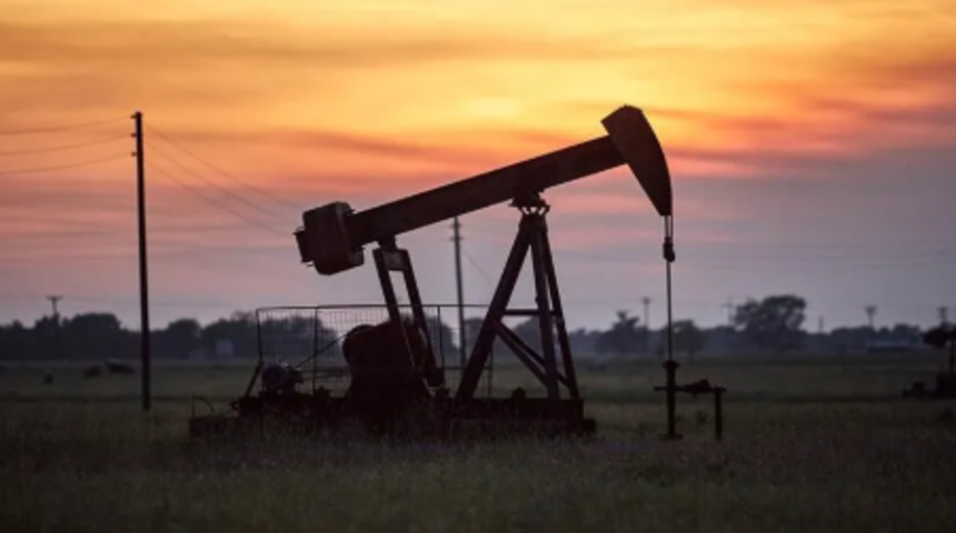 Brent petrol&uuml;n varili 102,99 dolardan işlem g&ouml;r&uuml;yor