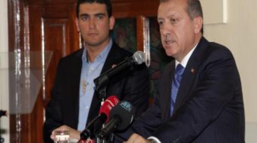 Başbakan Erdoğan: Salı g&uuml;n&uuml; Dışişleri Bakanımı Suriye'ye g&ouml;nderiyorum