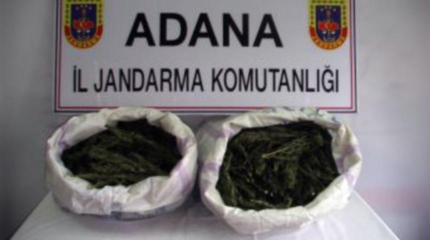 Adana'da 22 kilo kubar esrar ele ge&ccedil;irildi