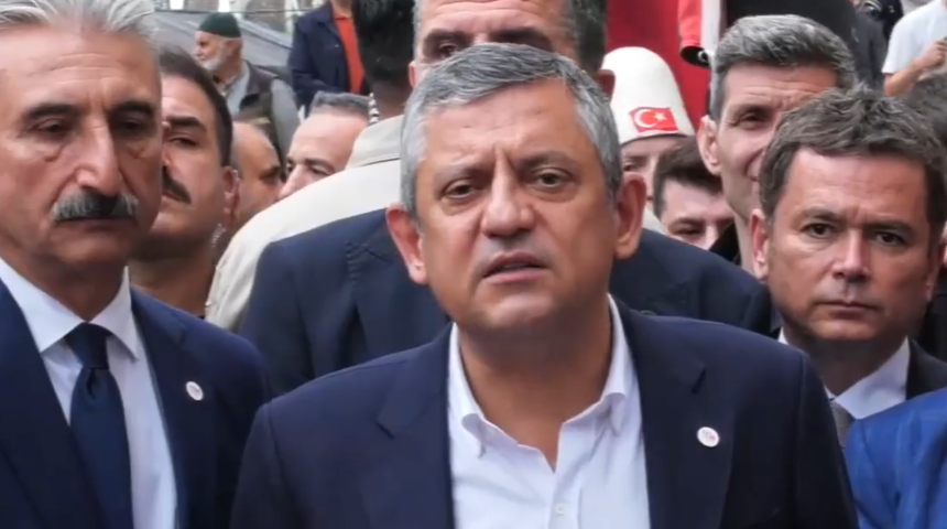 &Ouml;zg&uuml;r &Ouml;zel'den borsa tepkisi! "İnsanların canına okudular"