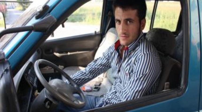 Peşlerine d&uuml;şt&uuml;ğ&uuml; hırsızları polise yakalattı