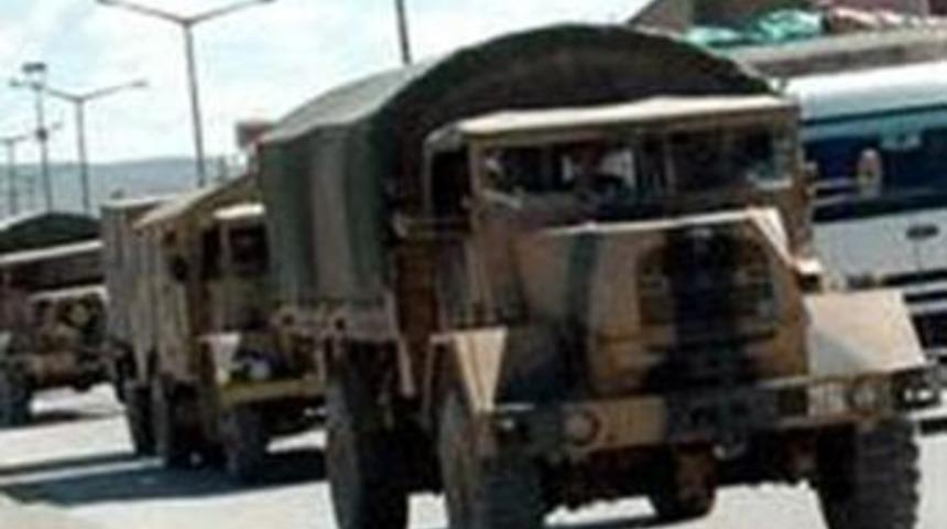 Hakkari'de askeri konvoya roketli saldırı