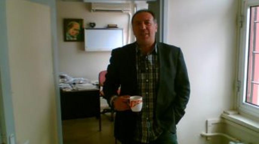 Evinde d&uuml;şerek başını yere &ccedil;arpan uzman doktor &ouml;ld&uuml;