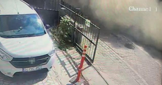 Avcılar’da faciadan saniyelerle kurtuluş kamerada 1