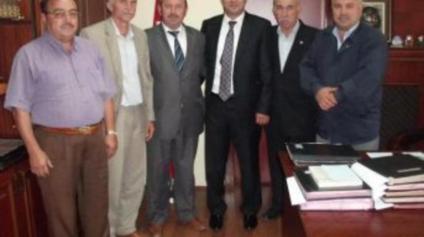 Muhtarlar Derneği Kaymakamı Ziyaret etti