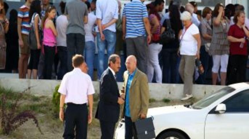 CHP'li milletvekilleri Ergenekon davası i&ccedil;in Silivri'de