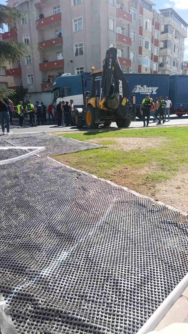 Tekirdağ da kaza sonrası yaşlı kadın hastaneye kaldırıldı 1