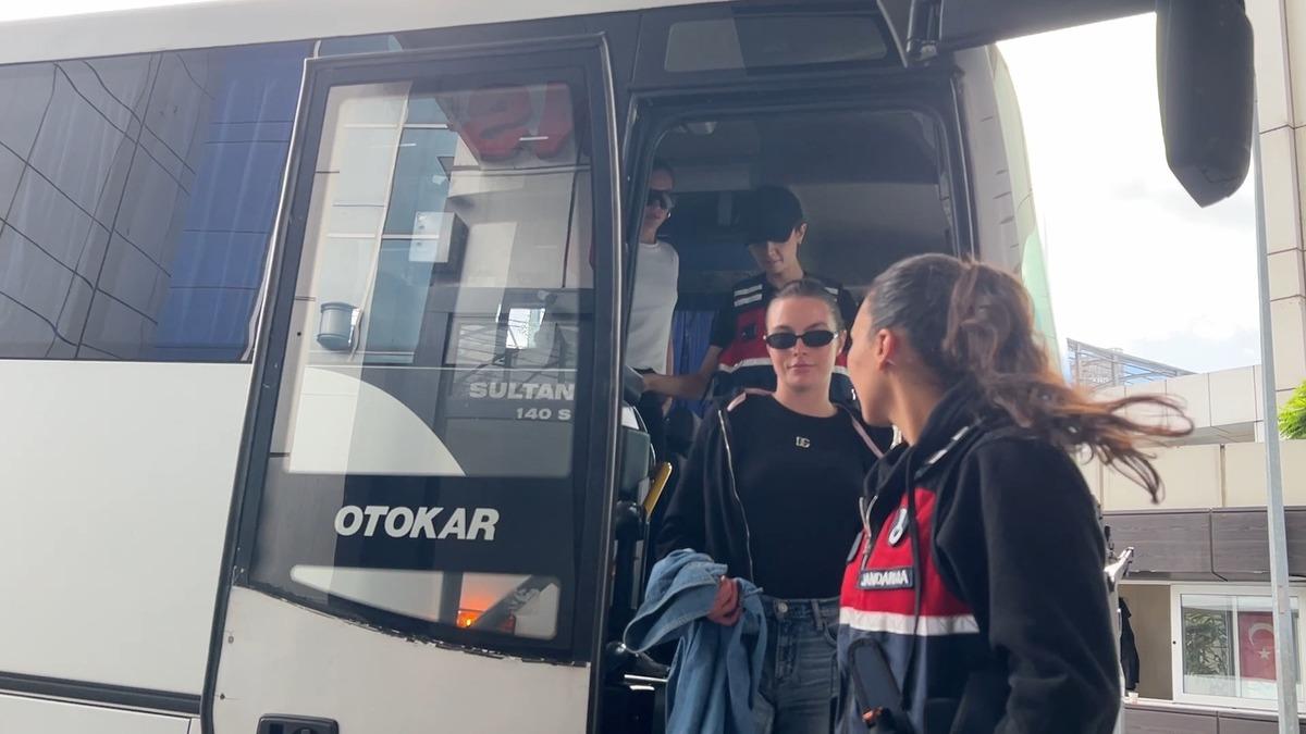 Uyuşturucu operasyonunda gözaltına alınan ünlüler böyle görüntülendi! 18 kişi için karar verilmişti 8