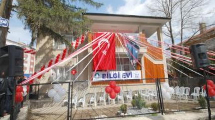 &Ccedil;ubuk Belediyesi Bilgi Evi yeni d&ouml;neme hazırlanıyor