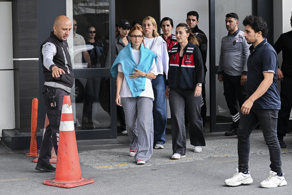 AA-20260918-42506255-42506245-ISTANBULDA_UYUSTURUCU_VE_FUHUS_SORUSTURMALARINDA_GOZALTINA_ALINAN_21_SUPHELI_ADLI_TIPTA