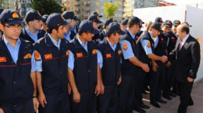 İtfaiyenin tatbikatı ger&ccedil;eğini aratmadı