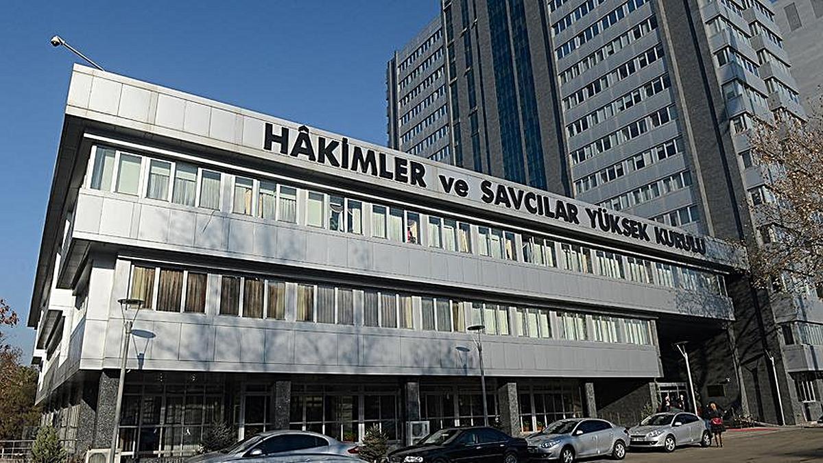 Bozova Cumhuriyet Savcılığına atanmasına karar verilen Türkşad Kunthan Uçuk hakkında görevden uzaklaştırma kararı 2