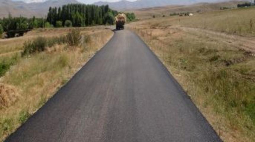 B&uuml;y&uuml;kşehir k&ouml;y yollarını asfaltlamaya başladı