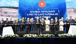 İstanbul Havalimanında 4. pistten ilk u&ccedil;ak havalandı: "Tarihi bir adım"