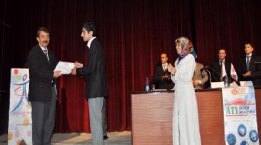 Eğitimini tamamlayan kursiyerlere sertifika verildi