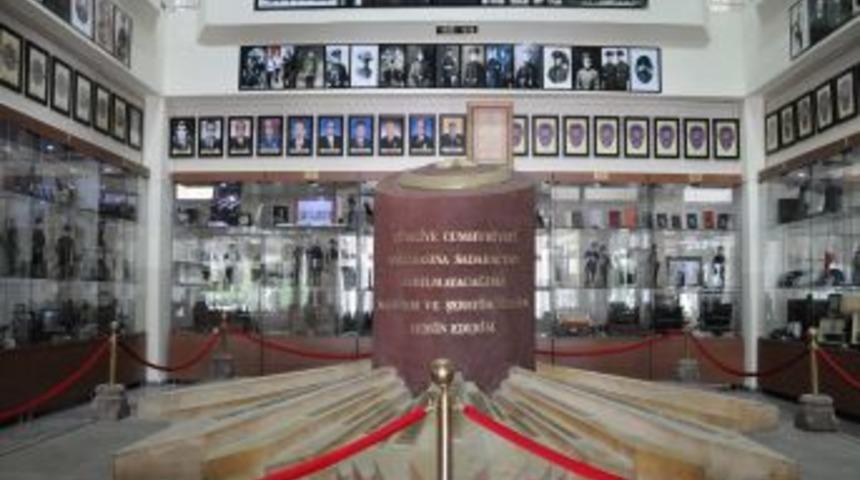 T&uuml;rkiye&rsquo;nin tek polis m&uuml;zesi, &ouml;zel m&uuml;ze stat&uuml;s&uuml; kazandı