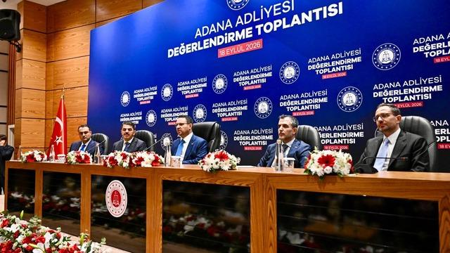 Adalet Bakanı Gürlek, Adana Adliyesi'nde hakim ve savcılarla bir araya geldi