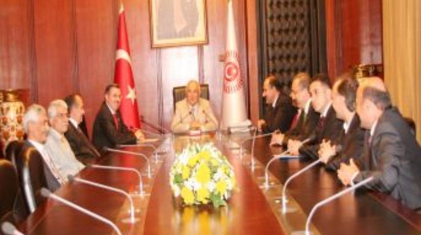 &Ccedil;i&ccedil;ek: 12 Eyl&uuml;l Anayasası&rsquo;nın son kullanma tarihi ge&ccedil;ti