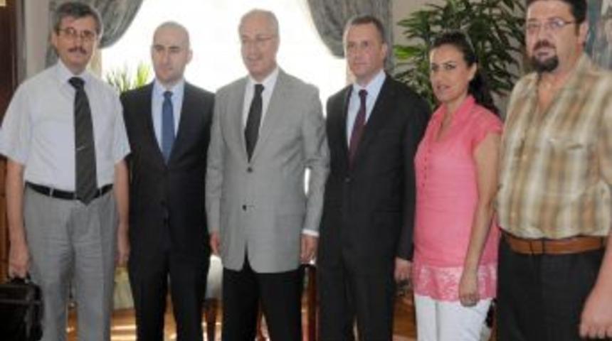 Manisa Valisi Daş&ouml;z: &lsquo;Hoşgeldin&rsquo; ziyaretleri boşa ge&ccedil;en vakit değildir