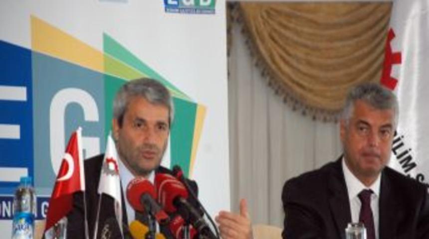 Bakan Erg&uuml;n: T&uuml;rkiye'nin bir resesyona girmesi m&uuml;mk&uuml;n değil