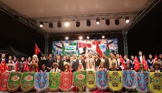 29. Uluslararası Hazar Şiir Akşamları: G&ouml;steriler ayakta alkışlandı