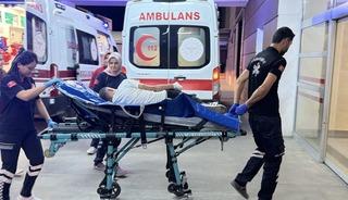 Kesici aletle kendini yaraladı