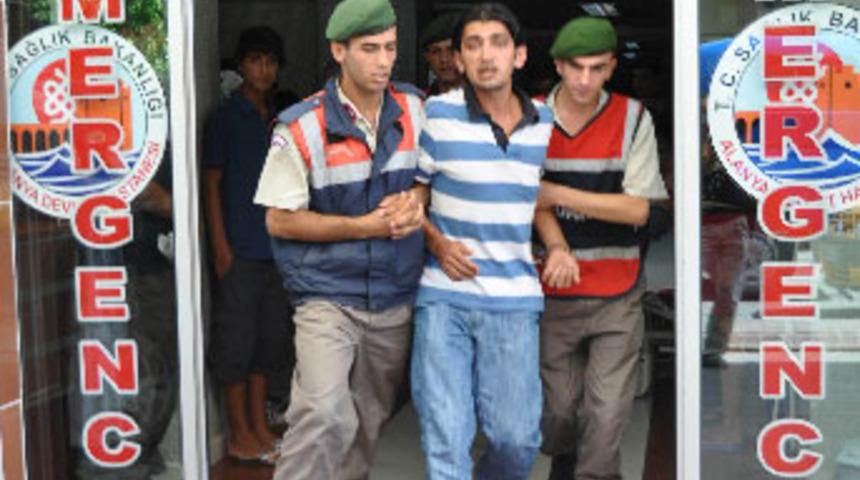 Uyuyan annesini &ouml;ld&uuml;rd&uuml;