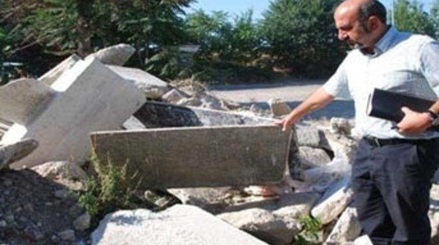 Bir bunun sahtesini yapmamışlardı!