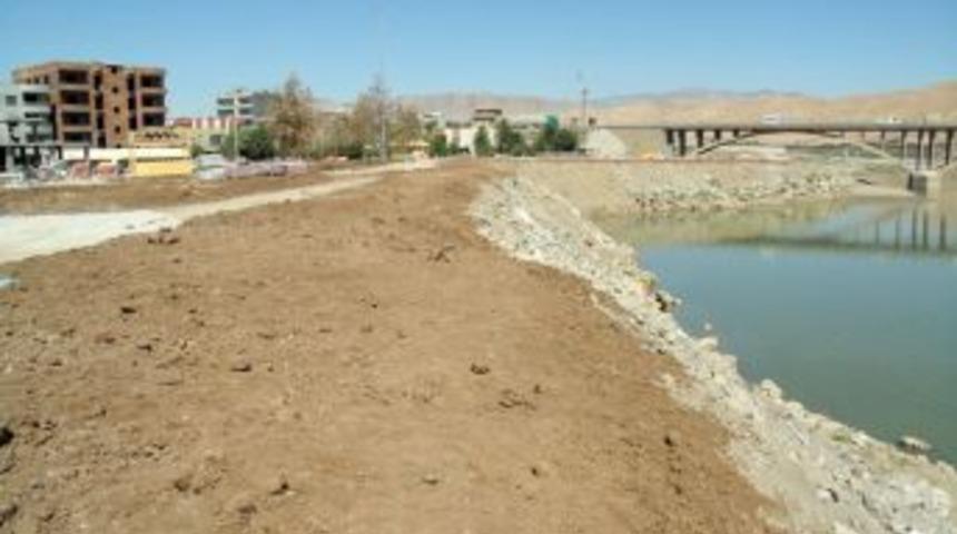 Cizre Kaymakamlığı&rsquo;ndan yeni park alanı