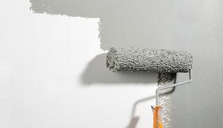 Elektrik harcamıyor! Duvara s&uuml;r&uuml;ld&uuml;ğ&uuml; an sıcaklığı d&uuml;ş&uuml;r&uuml;yor