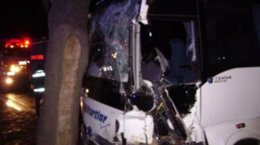 Yağış kazaları da beraberinde getirdi