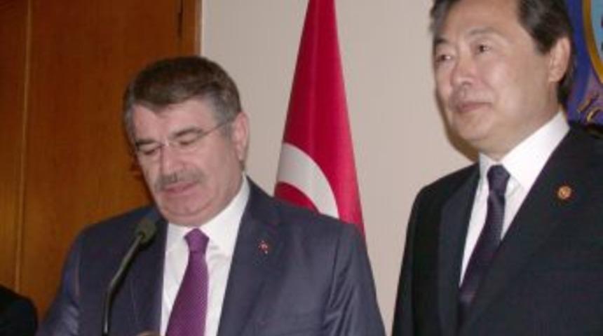 İ&ccedil;işleri Bakanı Şahin, soruları cevapsız bıraktı