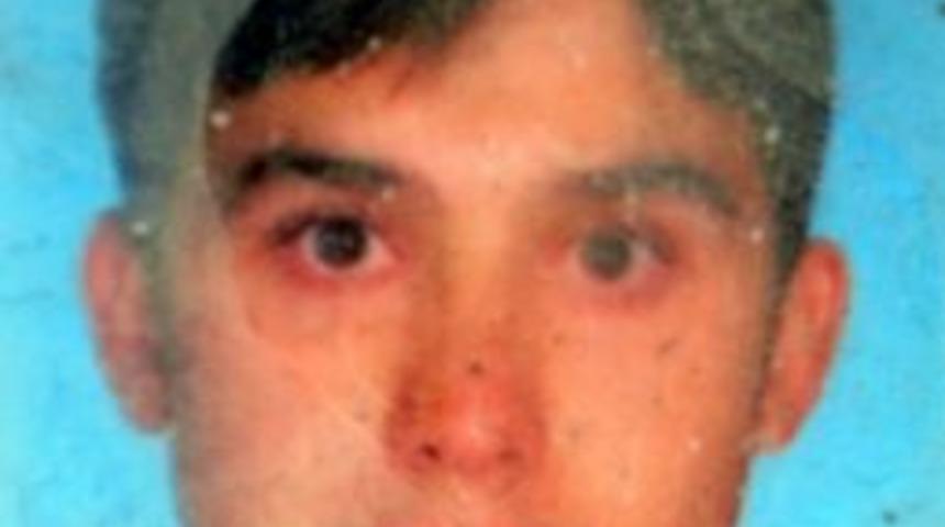 Arıza yapan otob&uuml;s&uuml;n personeli ve yolcularına otomobil &ccedil;arptı: 3 &ouml;l&uuml;, 4 yaralı