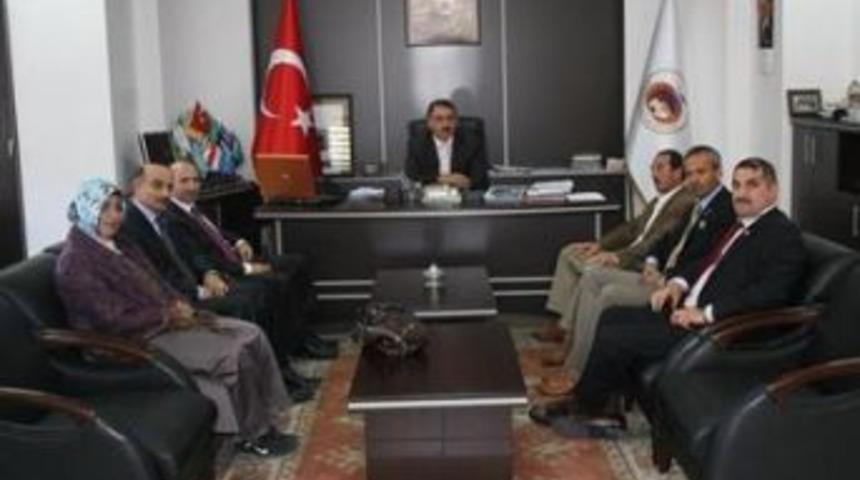 G&Uuml;YAD başkan Canlı&rsquo;yı ziyaret etti