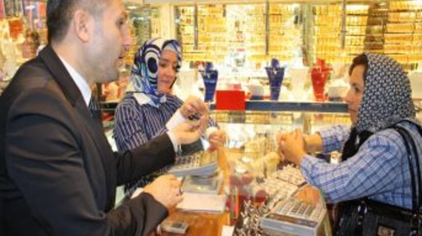 690 lirayı g&ouml;ren cumhuriyet altını kara borsaya d&uuml;şt&uuml;