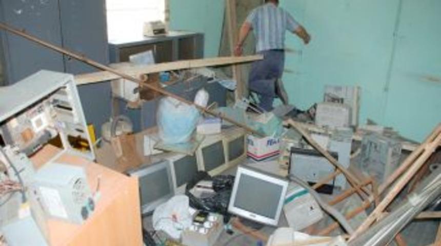 Depoya hırsız girdiğini 2 ay sonra fark ettiler